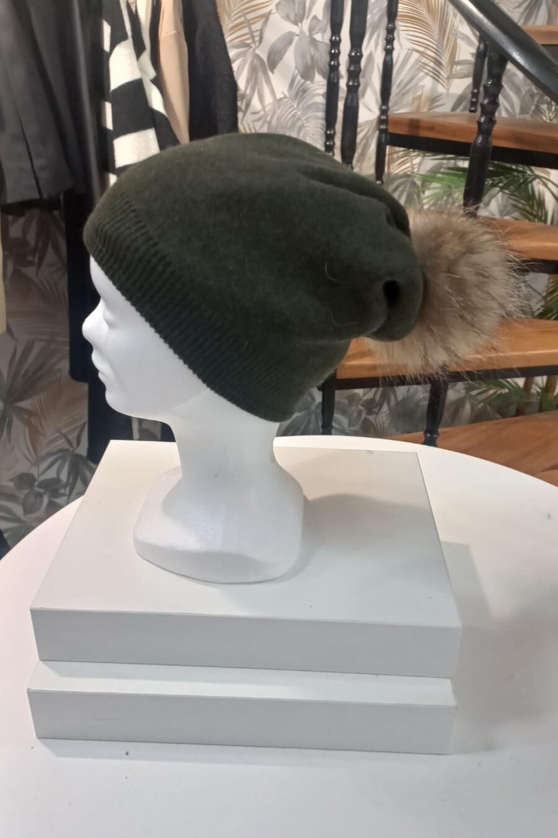 GORRO CAIDO POMPÓN - 3