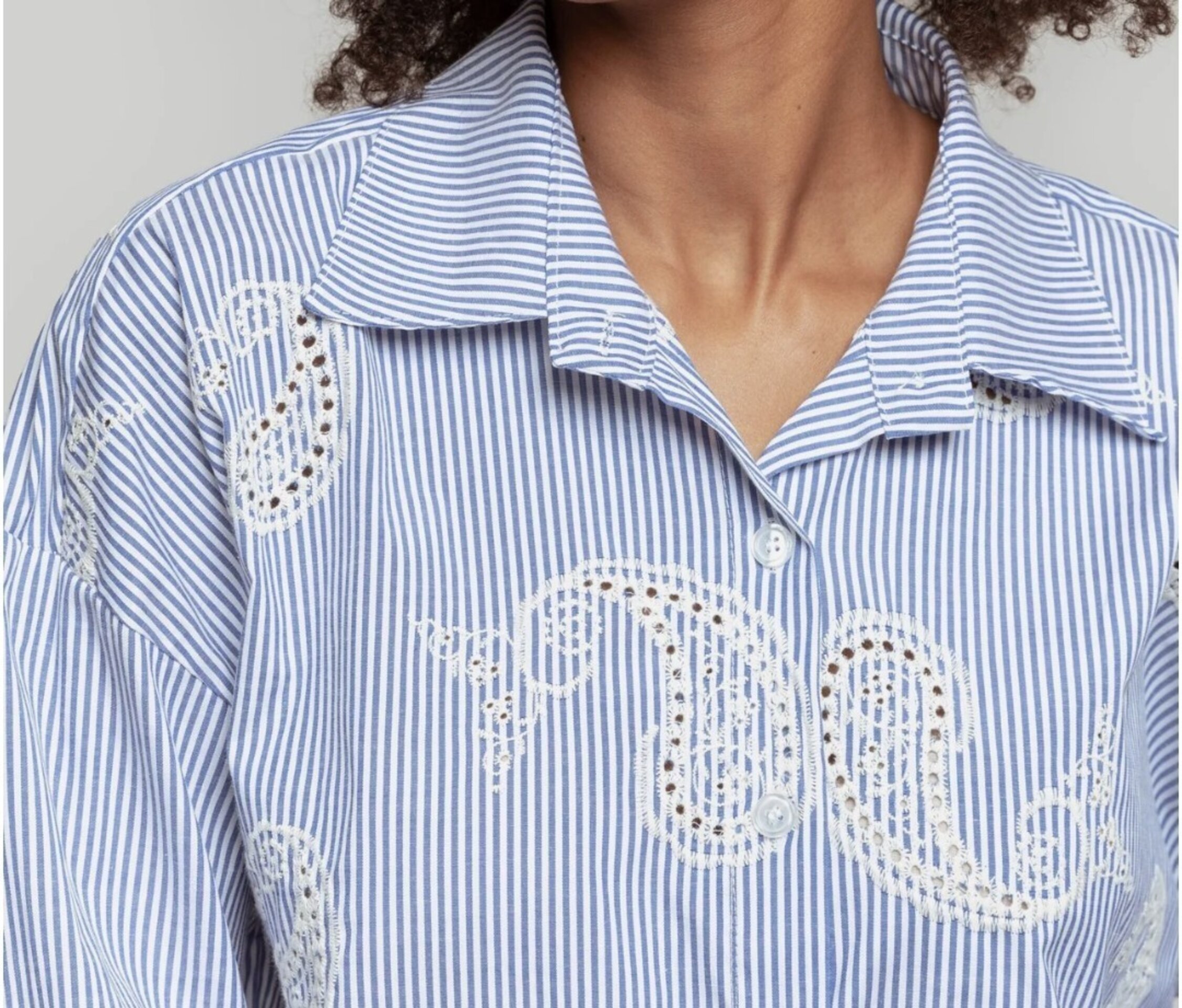 CAMISA RAYAS BORDADA ALI - 3