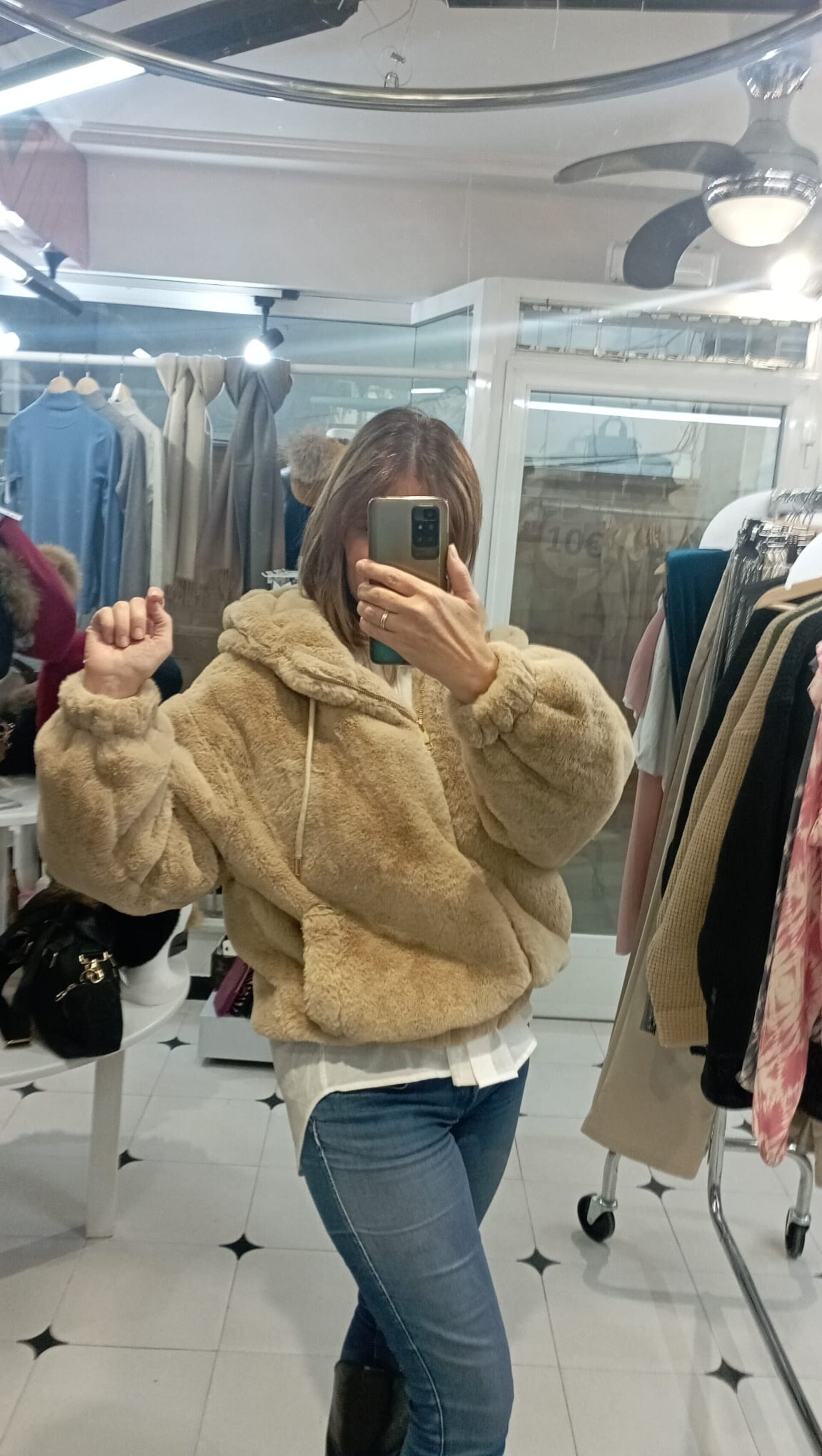 CHAQUETÓN PELO FURRY - 8