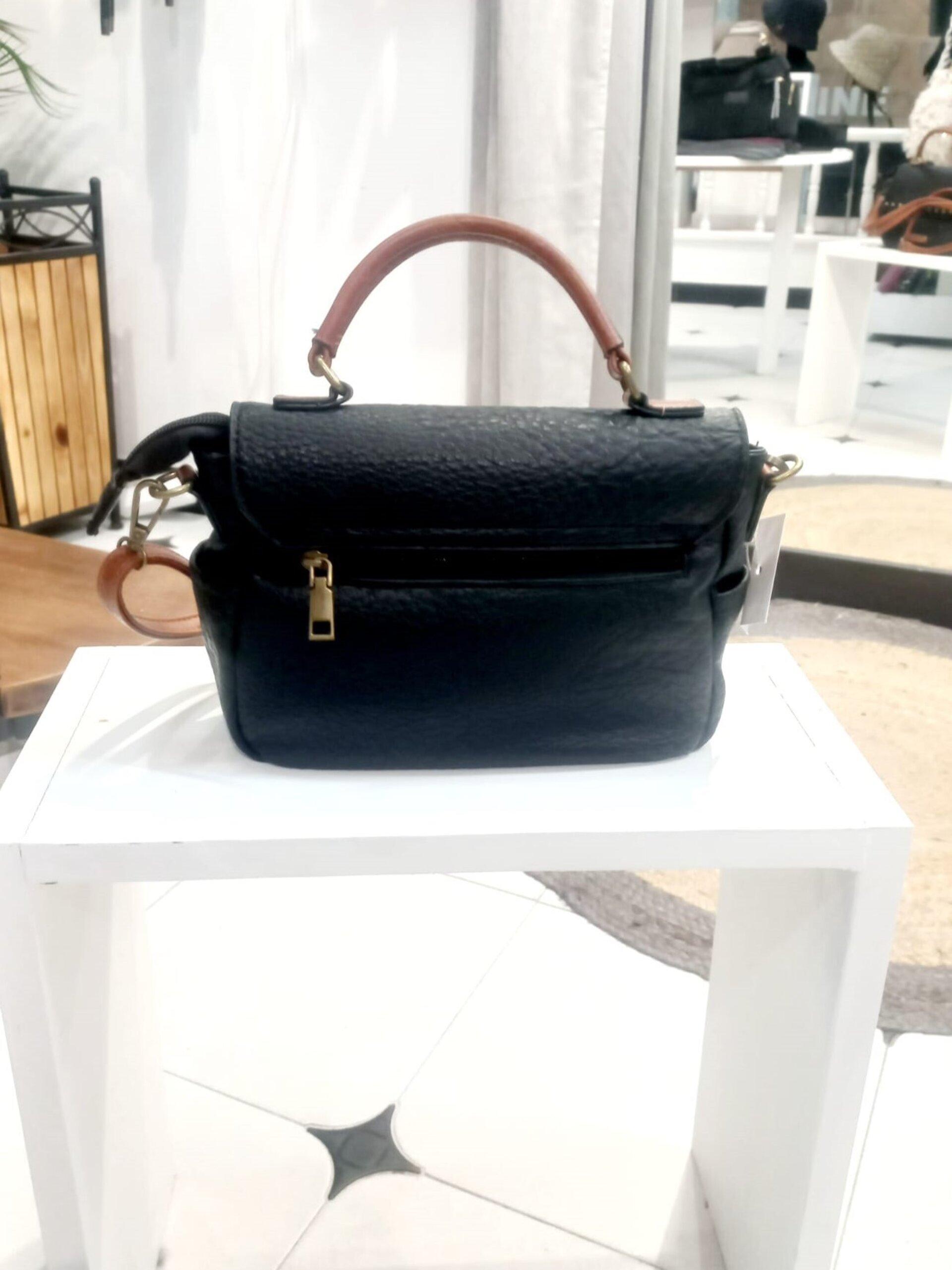 BOLSO/BANDOLERA TACHAS - 2