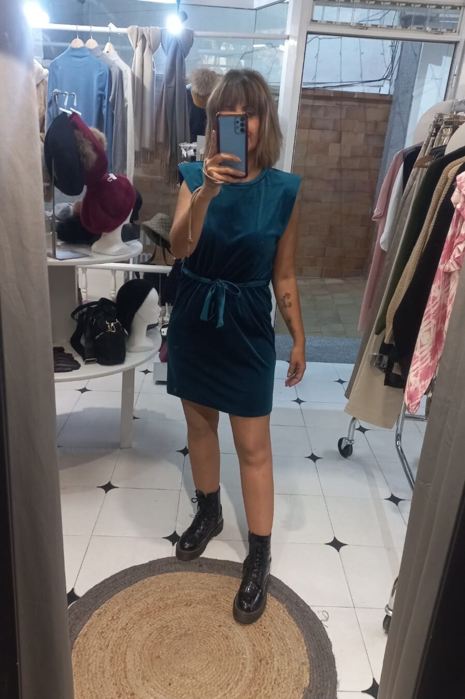 VESTIDO TERCIOPELO YASMÍN - 2